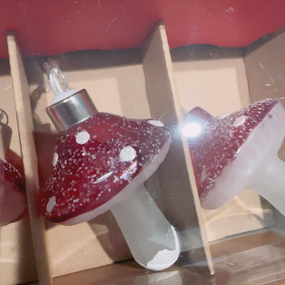 Martha Stewart Mushroom String Lights - Picture 3 of 3